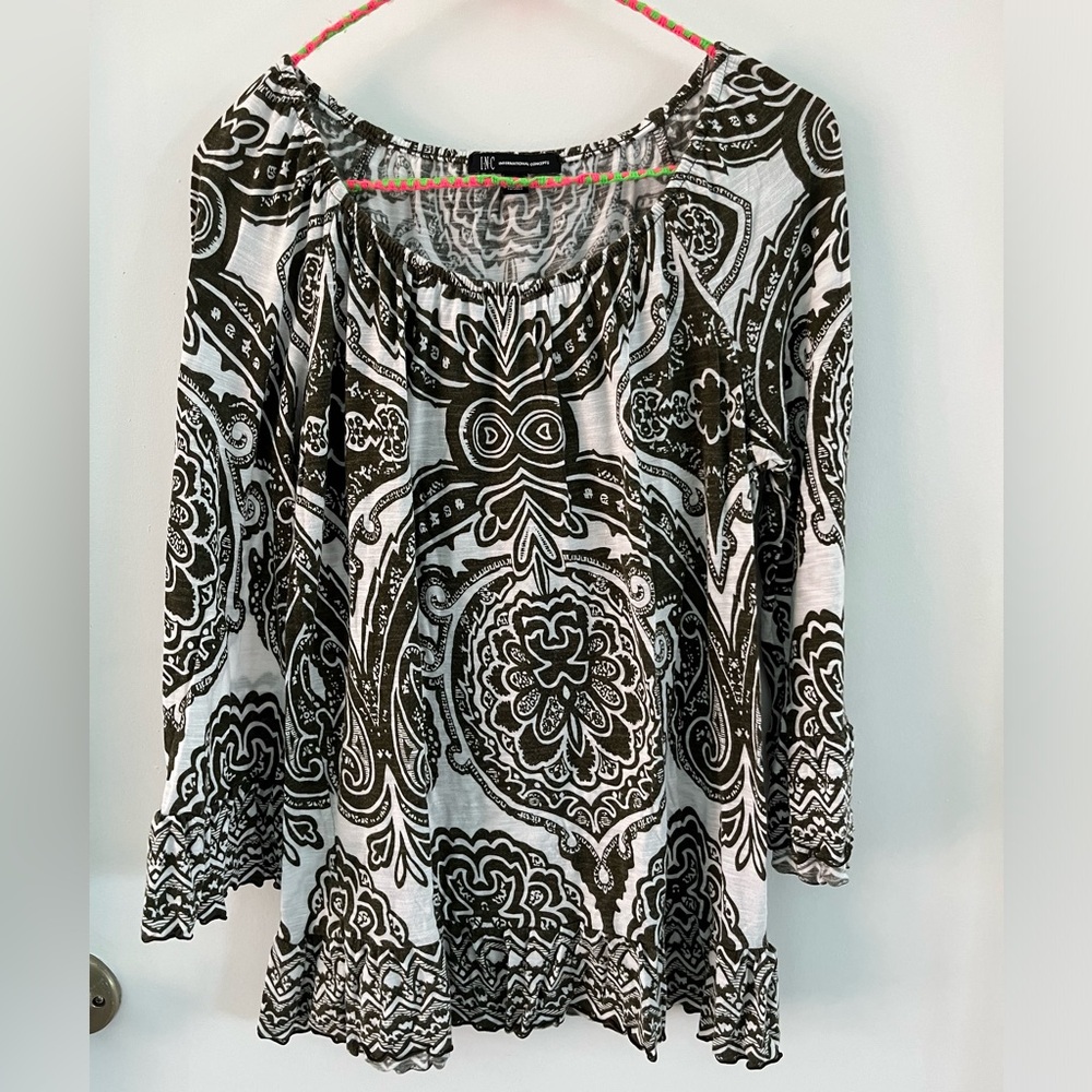 INC international concepts size medium white w olive green relaxed fit tunic